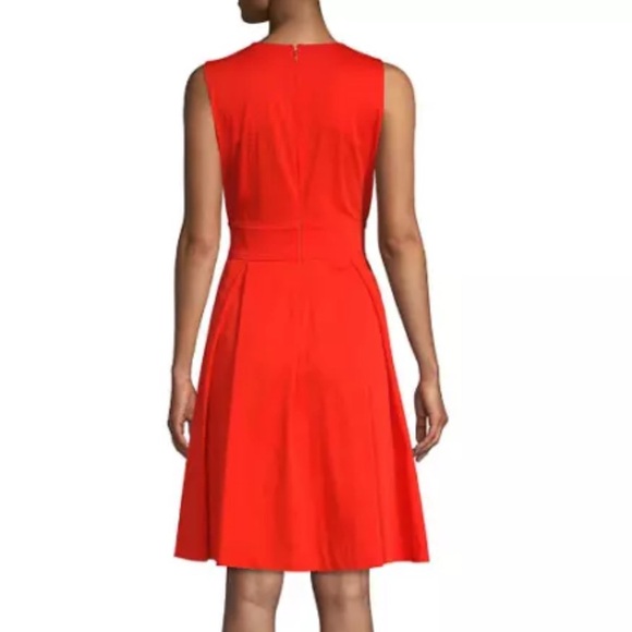 Donna Karan New York Sleeveless Sheath Dress in Grenadine - NEW - Size 4 - Picture 2 of 11